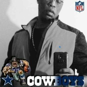 Meet your Posher, Dennis